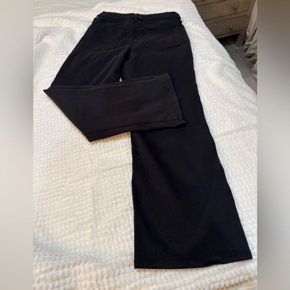 Athleta Women’s Flex Kick Flare Jean in Black Size 8 - Picture 10 of 12